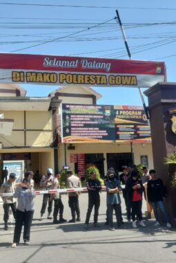Aksi Gowa Bersatu Gedor Polresta, Tuntutan Tambang Ilegal hingga Kebebasan Pers Belum Dijawab Langsung Kapolresta
